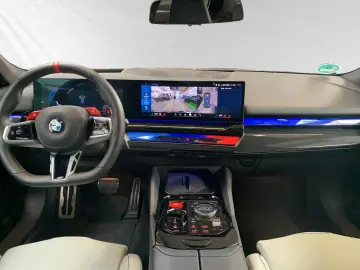 M5 Limousine Individuallack Sepia M-Drivers-Pack