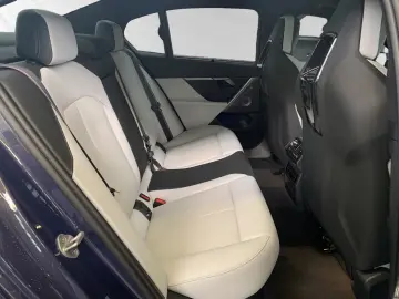 M5 Limousine Individuallack Sepia M-Drivers-Pack