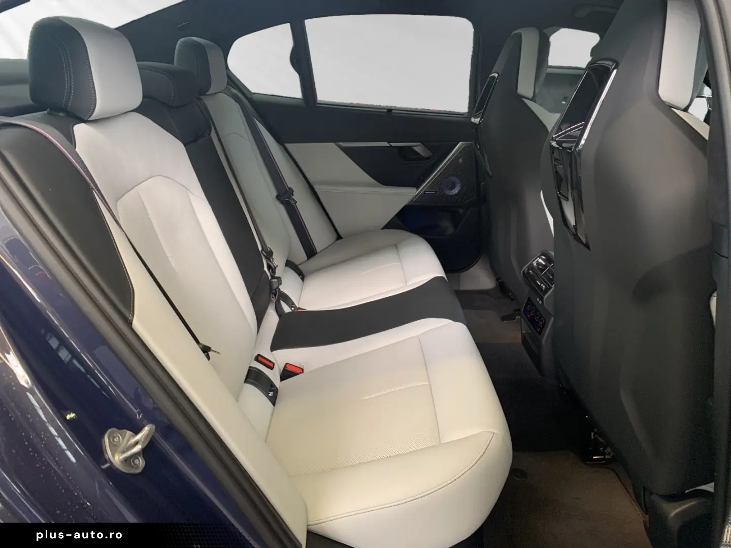 M5 Limousine Individuallack Sepia M-Drivers-Pack