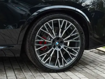 BMW X5 50e M Sport LUFTF.PANO.360 .H K.DR.ASS.