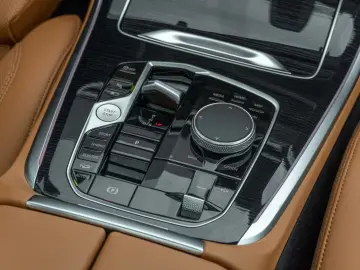 BMW X5 50e M Sport LUFTF.PANO.360 .H K.DR.ASS.