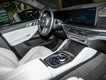 X6 M60i xDrive M Sport PANO ACC RFK NAVI LED LM