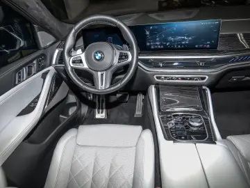 X6 M60i xDrive M Sport PANO ACC RFK NAVI LED LM