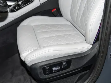 X6 M60i xDrive M Sport PANO ACC RFK NAVI LED LM