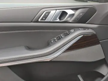 X5 xDrive30d M Sport AHK Harman K Kamera LED