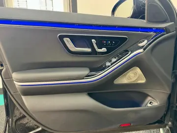 S 400 d L 4Matic AMG LED PANO HUD DISTR 360 21