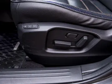 Mazda CX5 Revolution Top