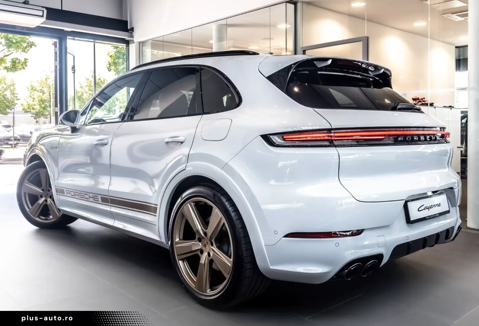 Porsche Cayenne Masaj E-Hybrid Burmester SportDesign