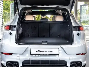 Porsche Cayenne Masaj E-Hybrid Burmester SportDesign