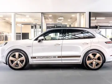 Porsche Cayenne Masaj E-Hybrid Burmester SportDesign