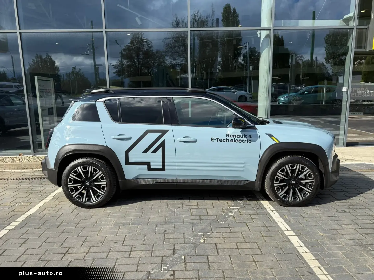 Renault 4 R E-Tech 52 kWh Iconic