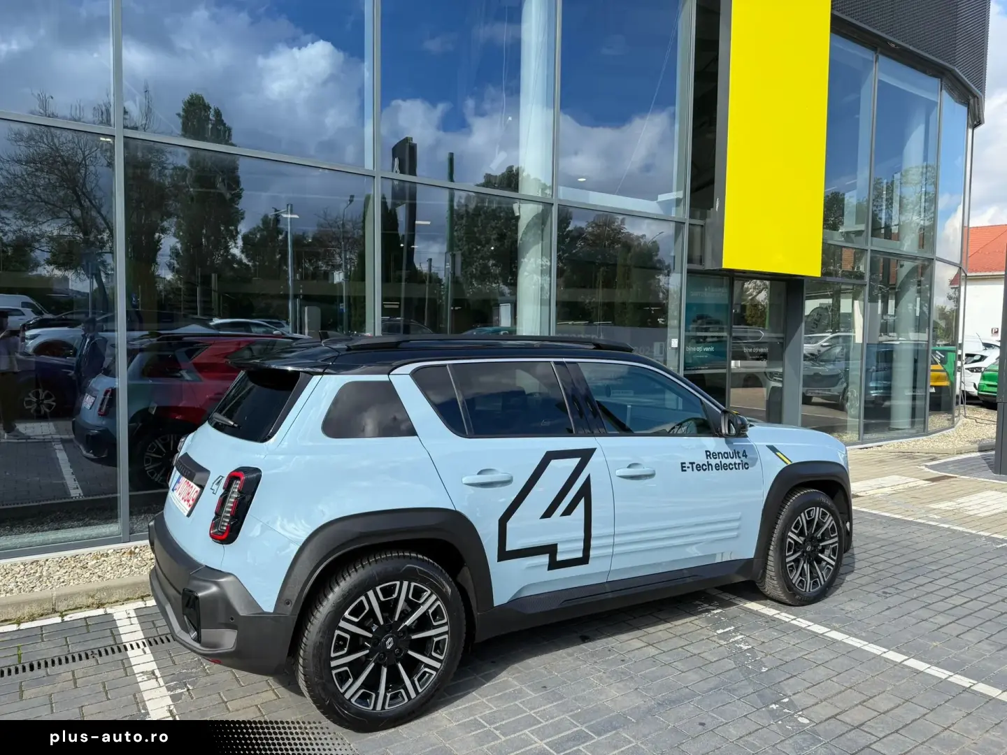 Renault 4 R E-Tech 52 kWh Iconic