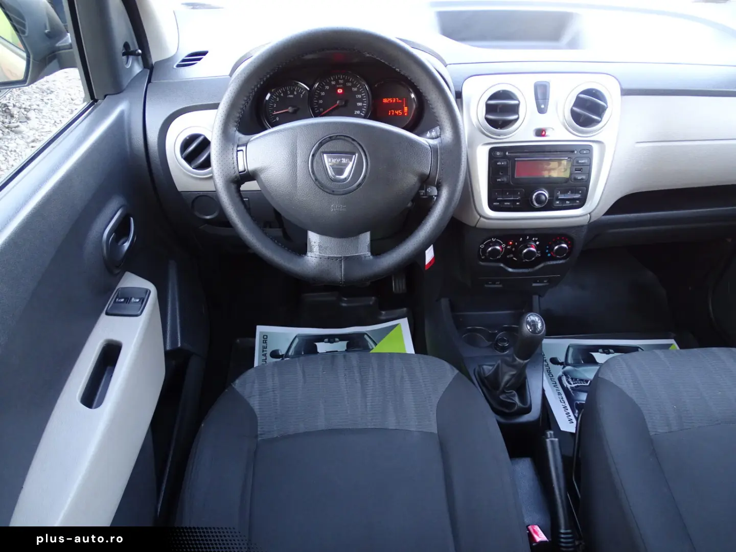 DACIA LODGY 1.6 MPI 2014 7 LOCURI