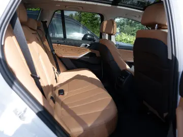 X5 xDrive 45e X-Line Laser Ventilation CraftedClarity H&K