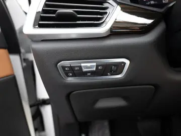 X5 xDrive 45e X-Line PANO HUD LASER LED ACC NAVI