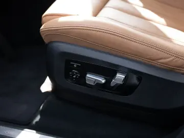 X5 xDrive 45e X-Line PANO HUD LASER LED ACC NAVI