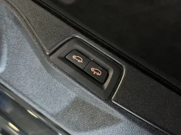 X5 45e Innovations 4XSHZ LED R.Cam Nav HUD 22LM