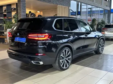 X5 45e Innovations 4XSHZ LED R.Cam Nav HUD 22LM