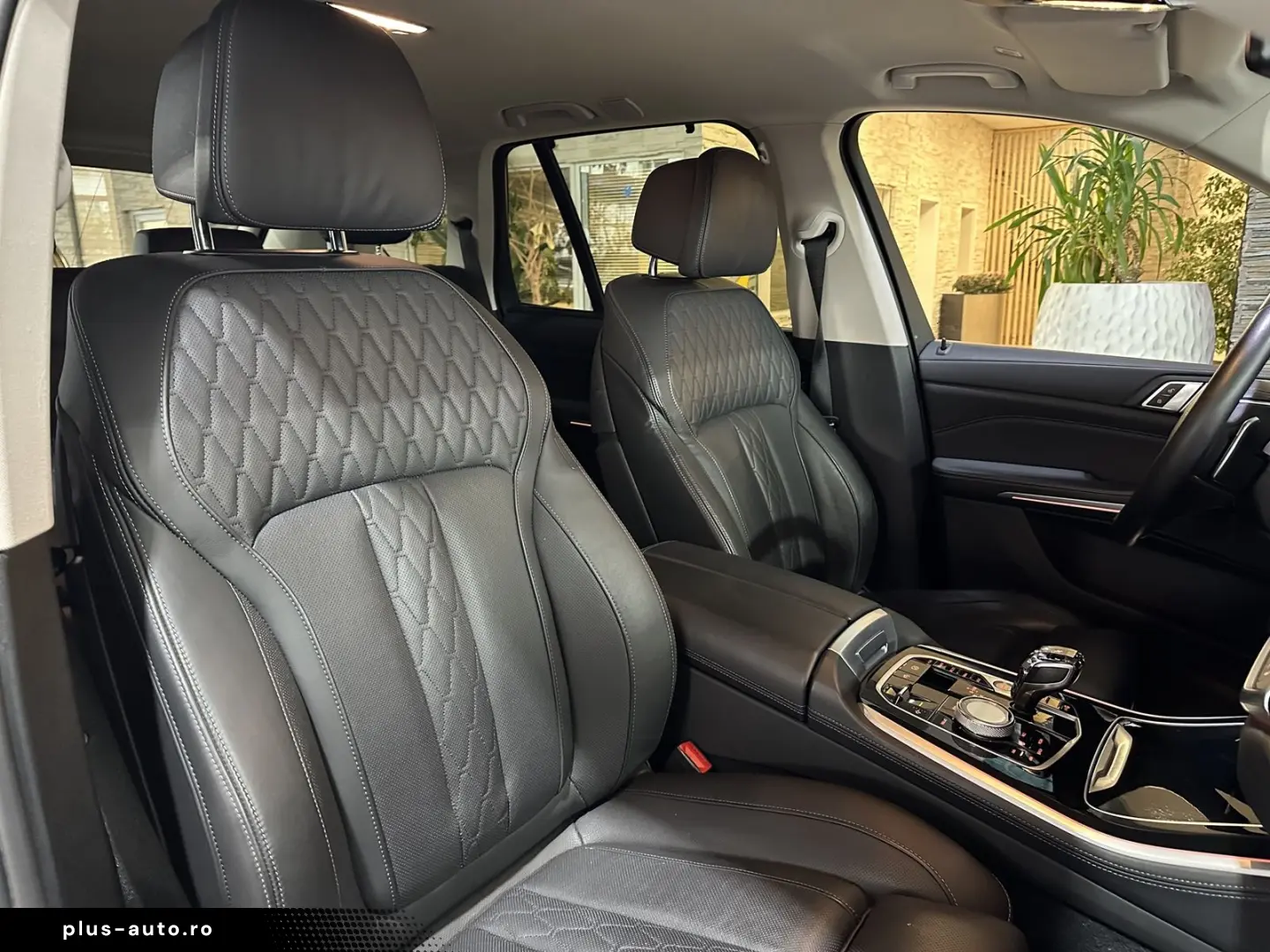 X5 45e Innovations 4XSHZ LED R.Cam Nav HUD 22LM