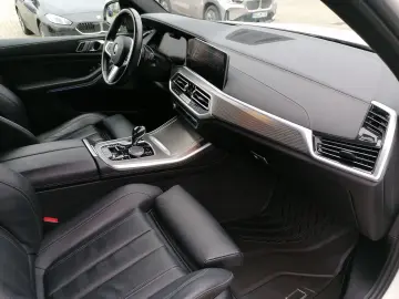 X5 xDrive45e M Sport Laser