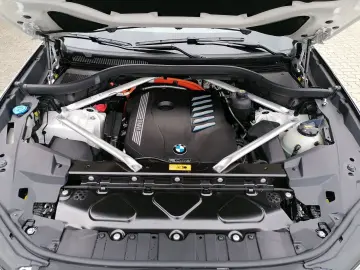 X5 xDrive45e M Sport Laser
