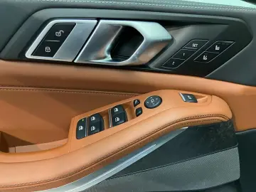 X5 xDrive30d M Sport Pro AHK Innovation Standhzg