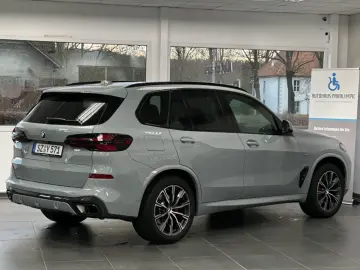 X5 30 d xDrive M Sport  LED WIDESCREEN KAM