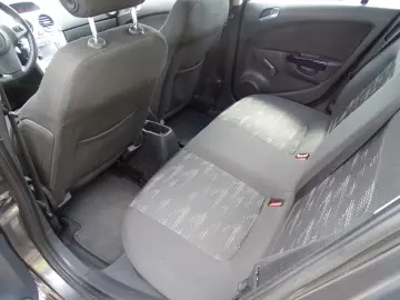 OPEL CORSA 1.3 CDTI 2011 EURO 5