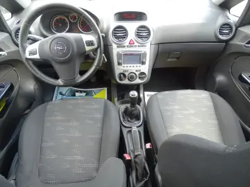 OPEL CORSA 1.3 CDTI 2011 EURO 5