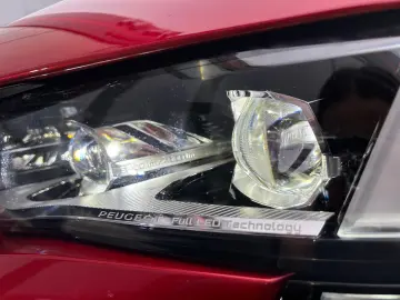 Peugeot 508 BlueHDi 130 EAT8 Allure Pack 2021