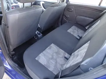 DACIA SANDERO 1.2 MPI 2009