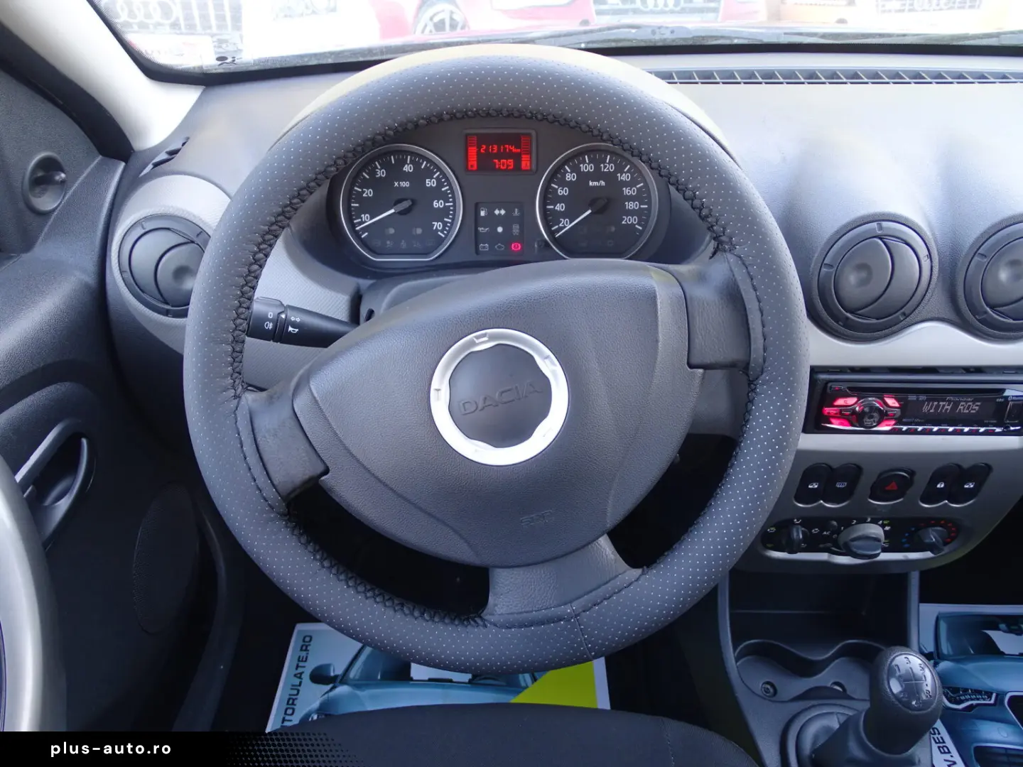 DACIA SANDERO 1.2 MPI 2009