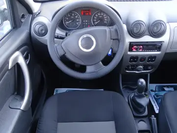 DACIA SANDERO 1.2 MPI 2009