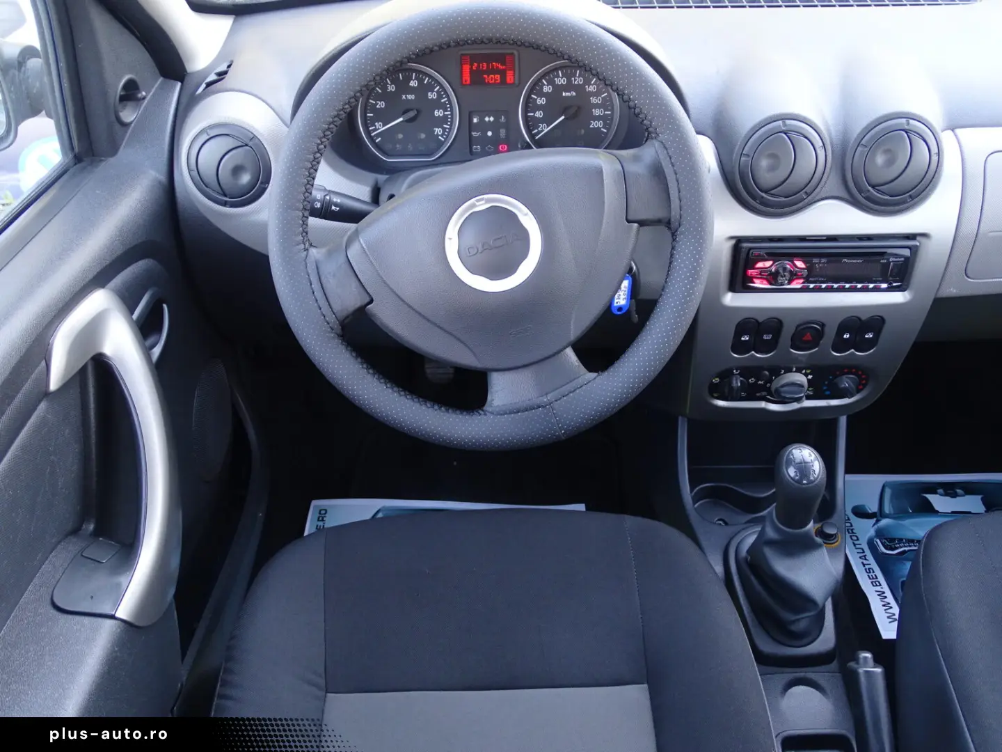 DACIA SANDERO 1.2 MPI 2009