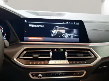 X5 xDr40d MSport Laser Massage Ventilation DisplayKey 360