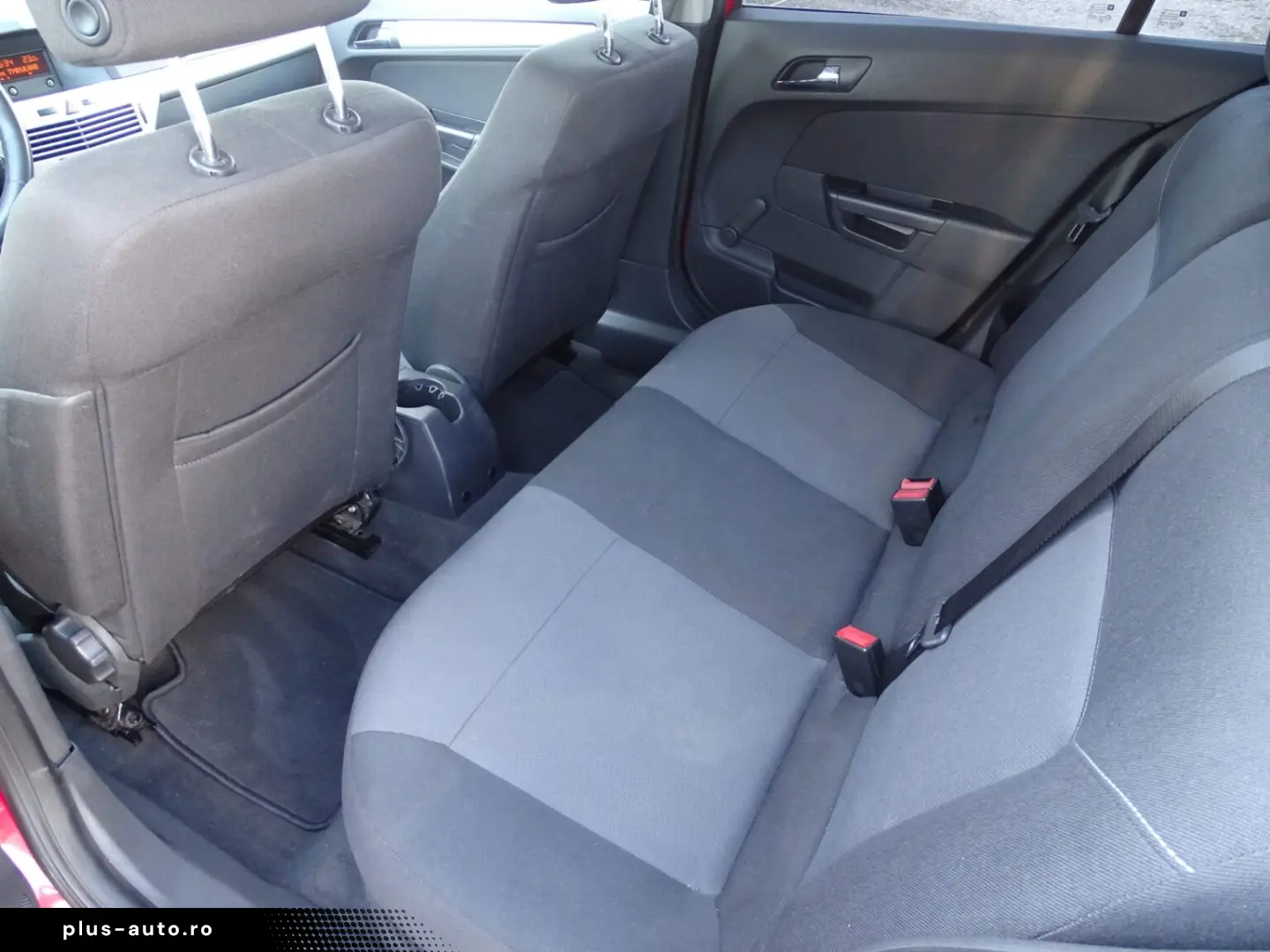 OPEL ASTRA H 1.4 MPI 2008