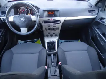 OPEL ASTRA H 1.4 MPI 2008