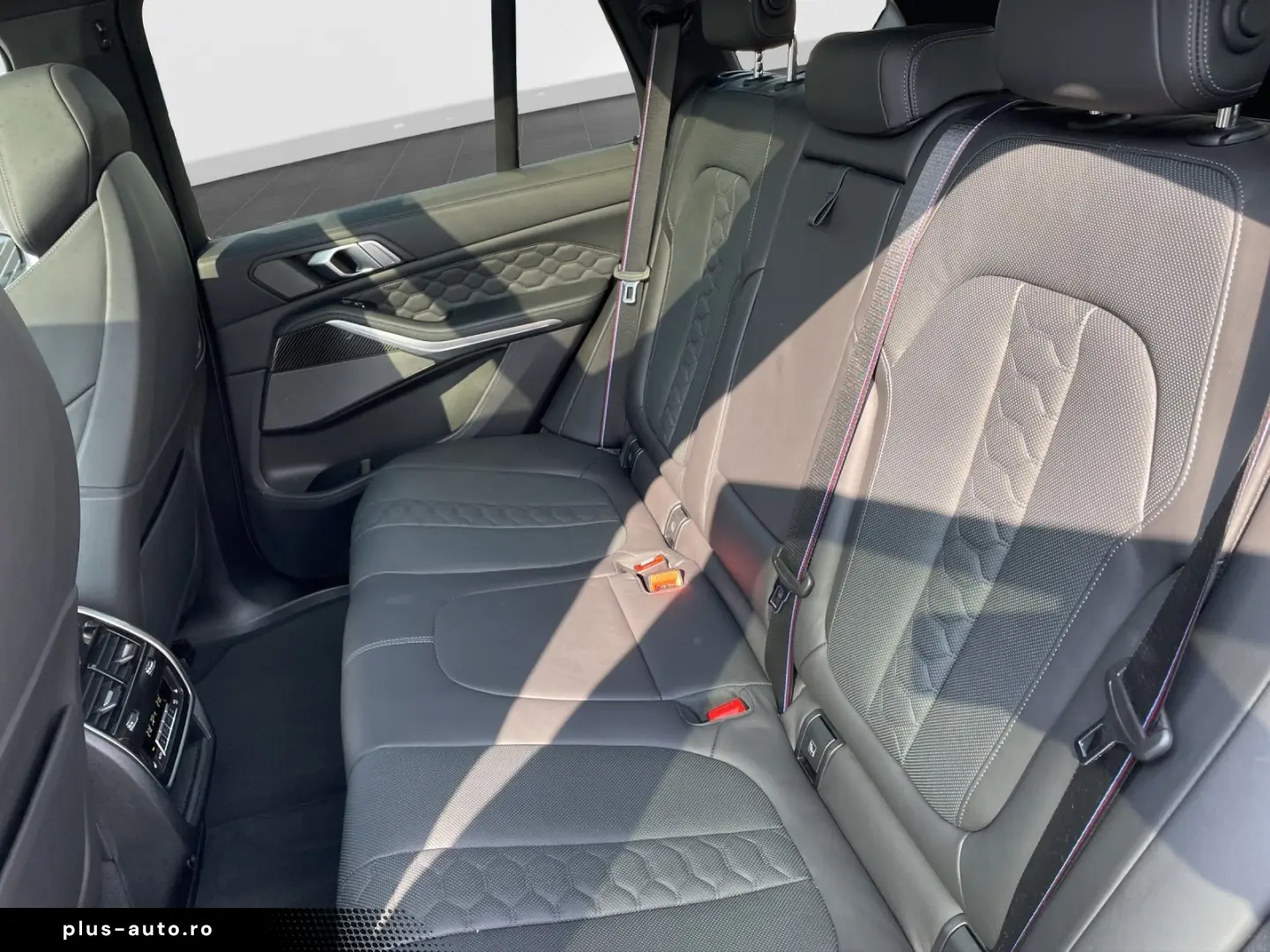 X5 M  COMPETITION SERVICE INKL. PLUS SKY LOUNGE