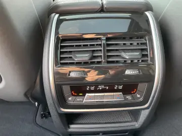 X5 M  COMPETITION SERVICE INKL. PLUS SKY LOUNGE