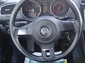 VW GOLF VI 1.6 TDI 2010