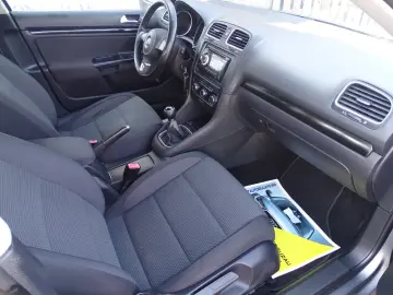 VW GOLF VI 1.6 TDI 2010