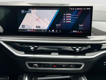 X5 M Competition PanoSD Massage