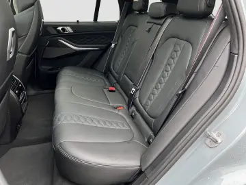 X5 M Competition PanoSD Massage