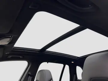 X5 M Competition PanoSD Massage