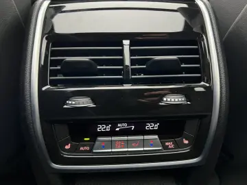 X5 M Competition PanoSD Massage