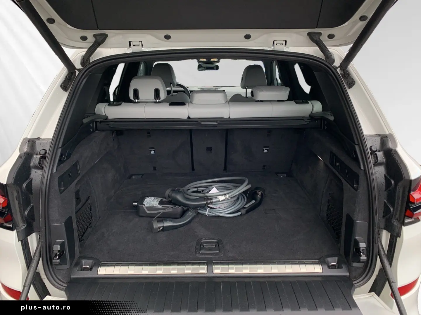 X5 xDrive50e M Sport AHK SkyLounge H K LCProf.