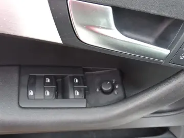 AUDI A3 2.0 TDI AUTOMAT S LINE 2010