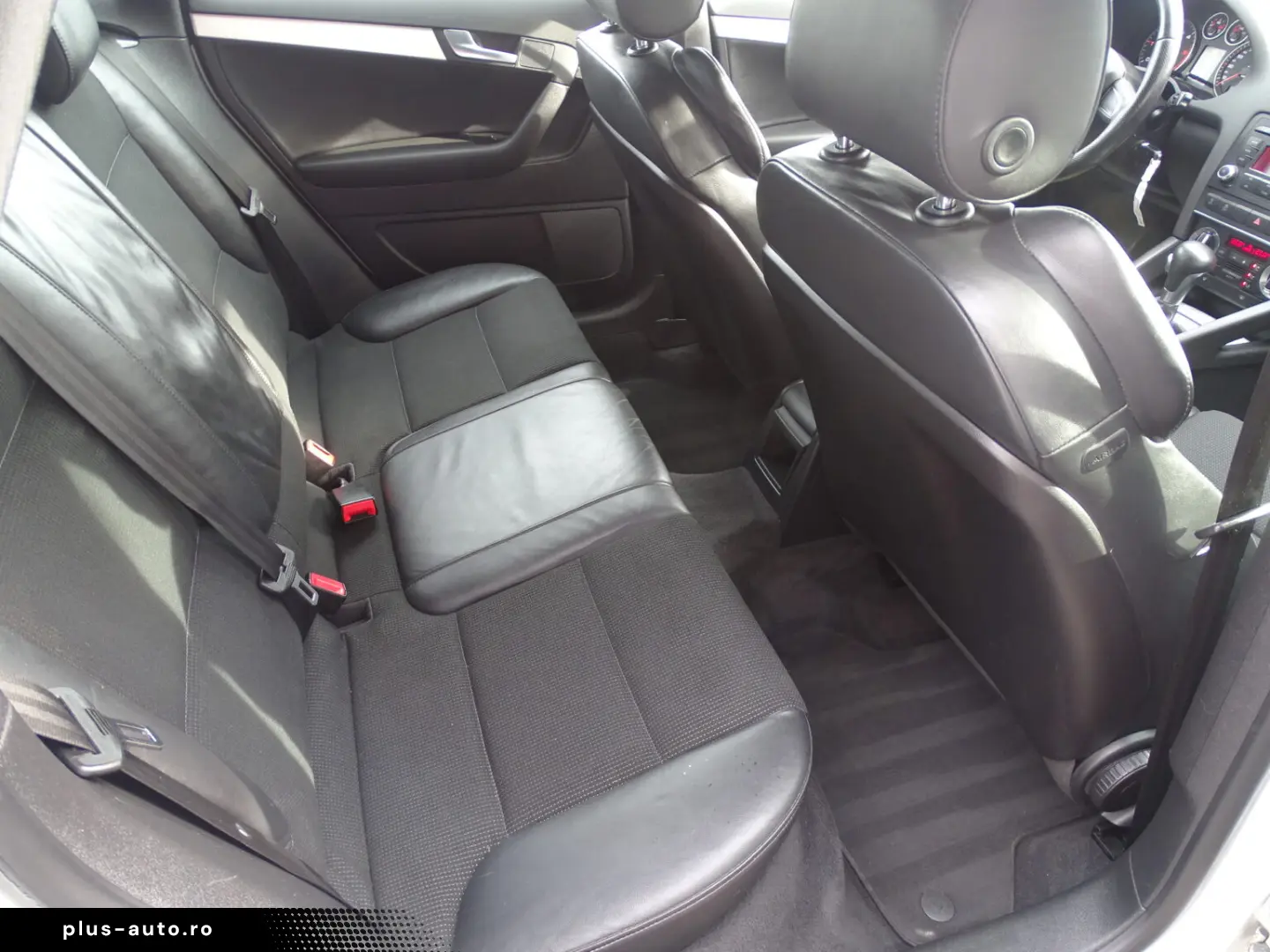 AUDI A3 2.0 TDI AUTOMAT S LINE 2010