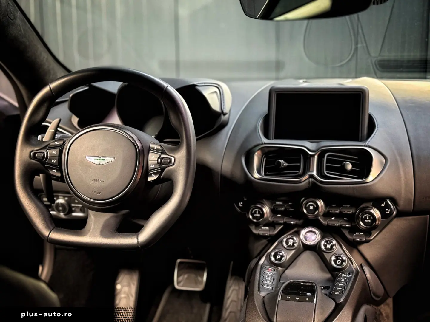 V8 Vantage   Ultramarine Black   Perf.   Eleg.