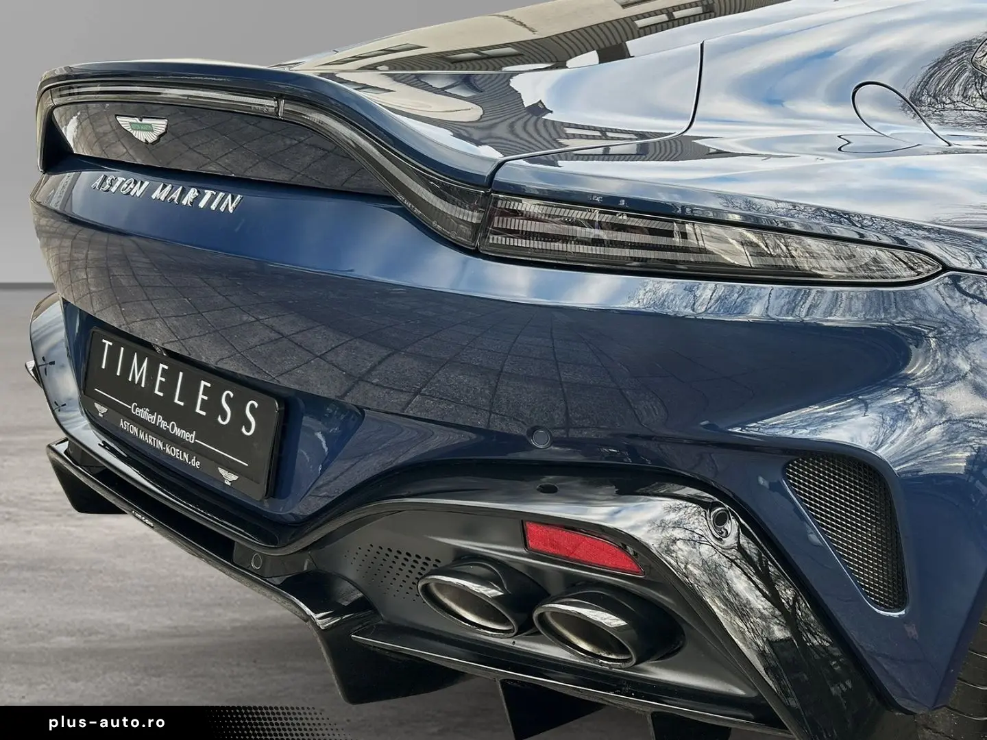 Vantage Seychelles Blue Bowers & Wilkins